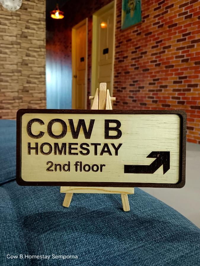 Cow B Homestay Semporna Exteriör bild